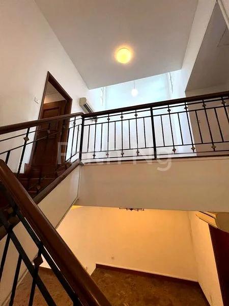 4 Bed Terraced House (Landed) for Rent in  Eastwood Centre - Image 3